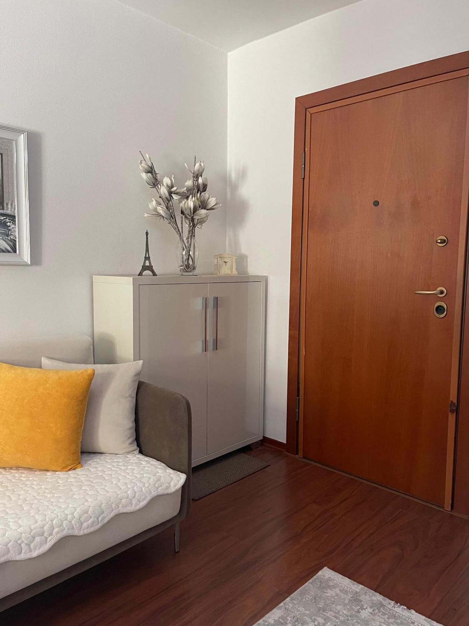 Sky Center Apartment Tiran Dış mekan fotoğraf